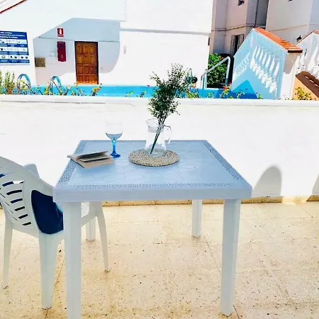 Floritas Vista Piscina *